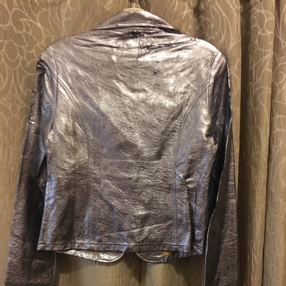 NWT silver distressed faux leather jacket - Picture 2 of 8